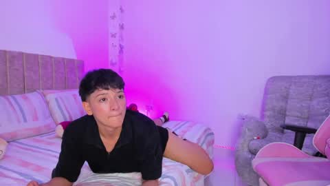 santi online show from April 7, 2:55 am