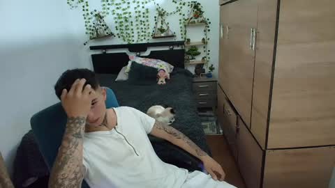 santi_ss online show from May 3, 12:35 am