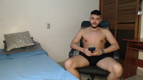 santiexxx online show from May 1, 10:34 pm