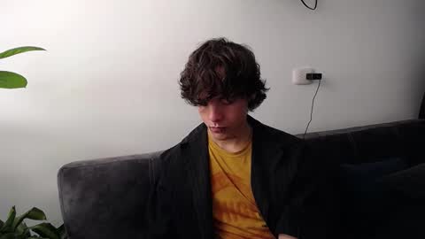 Santii online show from March 7, 3:07 pm