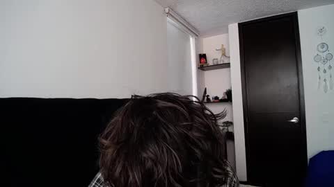 Santii online show from January 8, 2:35 pm