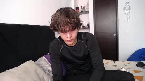 Santii online show from February 10, 4:25 pm