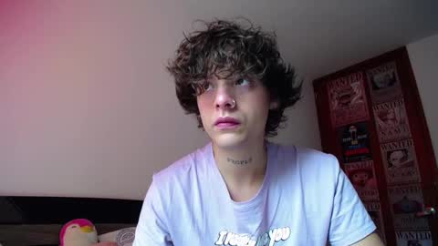 Santii online show from December 12, 3:05 pm