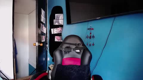 Santii online show from January 9, 2:51 pm