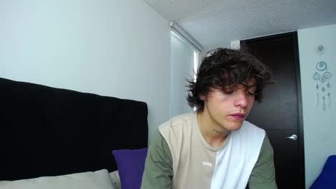 Santii online show from December 16, 5:11 pm