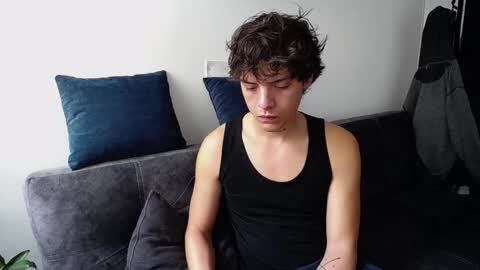 Santii online show from December 28, 3:59 pm