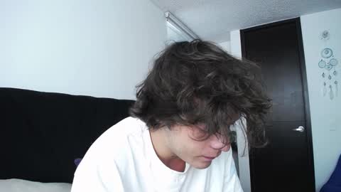 Santii online show from December 9, 6:41 pm