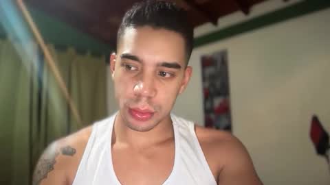 santoxxxkinney online show from January 18, 11:51 pm