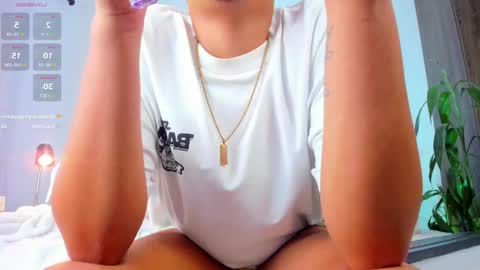     online show from March 28, 8:36 am