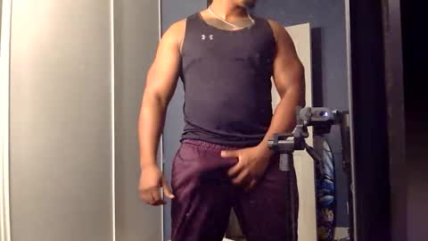 satisfaction01 online show from November 27, 1:26 pm