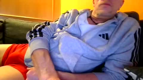 schmuhbaer1 online show from November 17, 3:15 pm