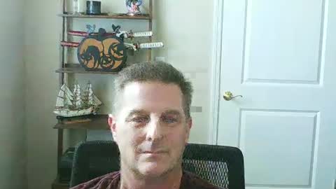 Snapshot of scotastic72 chatting on October 23, 6:33 pm Scotastic online show from October 23, 6:33 pm
