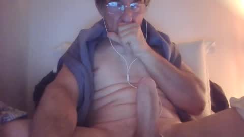 scotchwhieskie online show from October 20, 11:19 pm