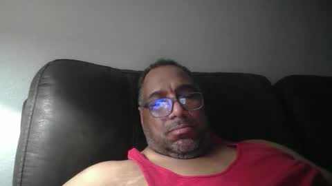 Snapshot of sdblkmale2131 chatting on October 7, 1:59 pm sdblkmale2131 online show from October 7, 1:59 pm