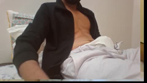 se319747 online show from November 19, 7:58 pm