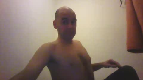 Snapshot of sean20775 chatting on October 13, 6:58 pm Sean online show from October 13, 6:58 pm