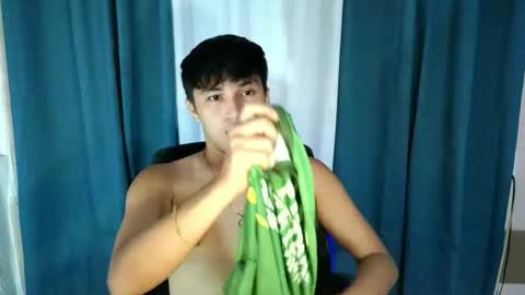 Snapshot of seancody_cum chatting on September 27, 1:20 pm seancody_cum online show from September 27, 1:20 pm