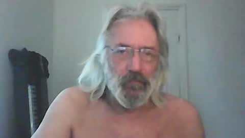seantheflyer online show from May 17, 1:07 pm