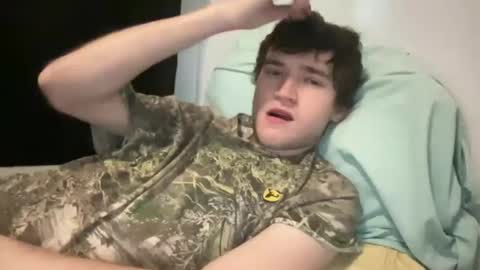 Snapshot of sebastianking1234 chatting on October 19, 8:45 pm sebastianking1234 online show from October 19, 8:45 pm