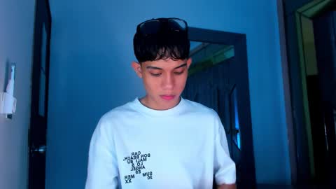 Sebastian online show from February 14, 8:26 pm