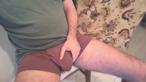 secret_neighbor_ online show from April 8, 12:47 pm