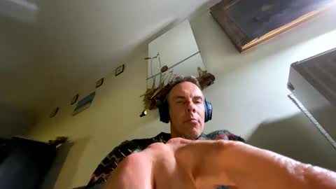 Seedshot online show from May 17, 8:27 pm
