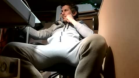 Grade2 online show from March 8, 2:10 pm