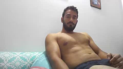Snapshot of sensual_latiin chatting on March 1, 2:15 am Andres M online show from March 1, 2:15 am