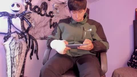 david  online show from October 25, 2:57 am