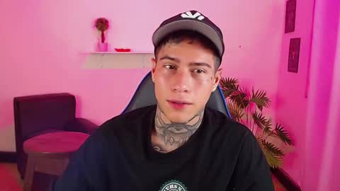 Thomas online show from February 25, 12:00 am