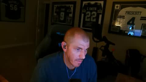 sex_l0v3r online show from May 16, 8:00 am