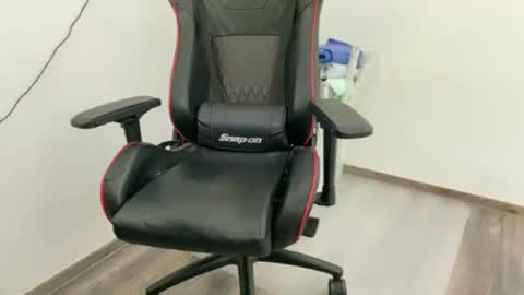 sexboy666656 online show from May 2, 12:41 pm