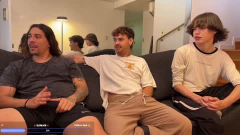 Andrea and Anna online show from March 9, 9:42 pm