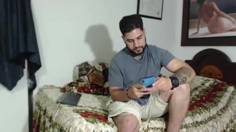 sexxy man online show from December 18, 4:53 am