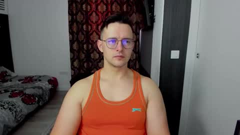 Sexxymuscles4U online show from February 3, 7:24 am