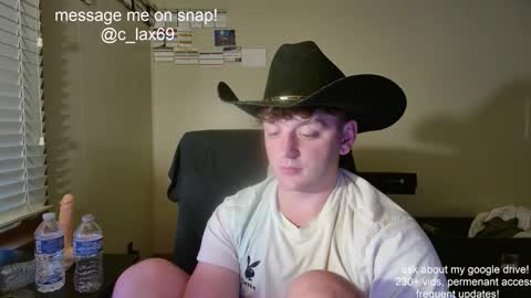 sexylax69 online show from June 3, 12:56 am