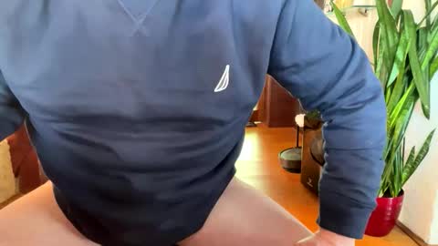 SexyLuke online show from April 4, 8:22 am