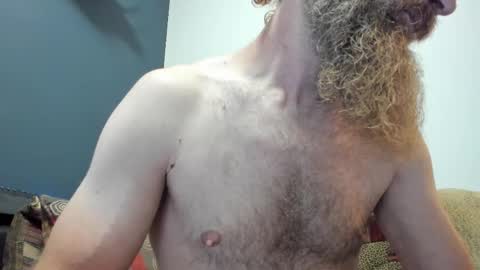 Snapshot of sexymountainman420 chatting on October 21, 1:31 am Sexymountainman420 online show from October 21, 1:31 am