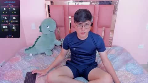Snapshot of sexystteven chatting on October 15, 4:31 am Jeff online show from October 15, 4:31 am