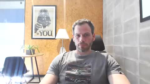 Snapshot of shad0w_hunter chatting on January 6, 7:35 pm shad0w_hunter online show from January 6, 7:35 pm