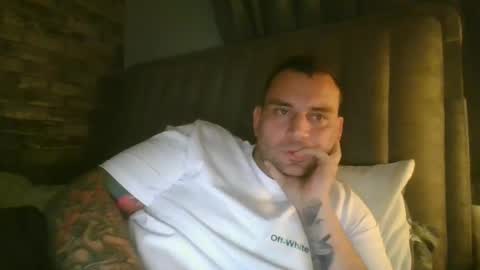 Shaun1234 online show from December 8, 7:11 pm