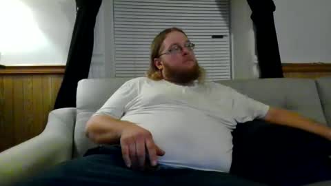 Snapshot of shifty885 chatting on December 8, 4:14 am shifty885 online show from December 8, 4:14 am
