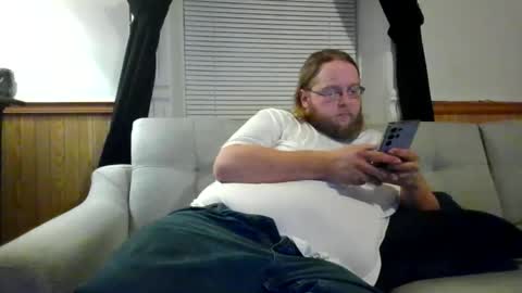 Snapshot of shifty885 chatting on December 10, 12:56 am shifty885 online show from December 10, 12:56 am