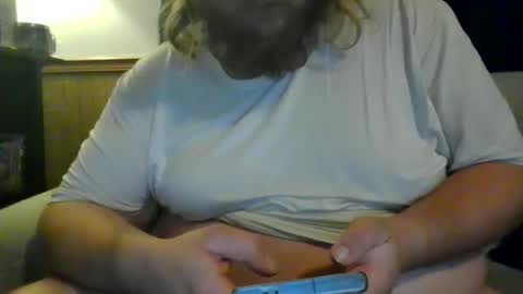 Snapshot of shifty885 chatting on January 15, 1:34 am shifty885 online show from January 15, 1:34 am