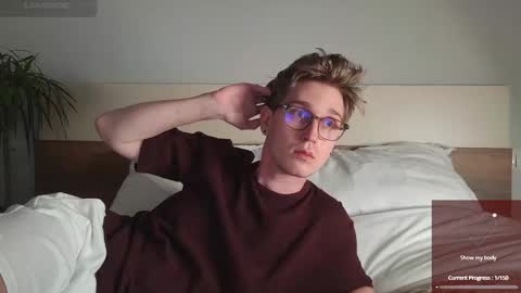 Matthew online show from November 12, 6:24 pm