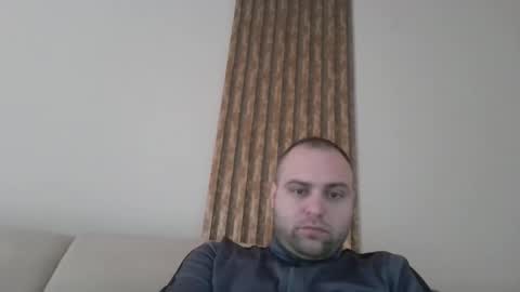 Snapshot of shmele_04 chatting on October 15, 8:00 am shmele_04 online show from October 15, 8:00 am