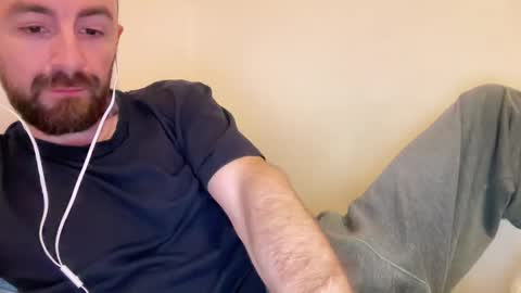 Snapshot of show_jizzness chatting on February 11, 7:16 pm show_jizzness online show from February 11, 7:16 pm