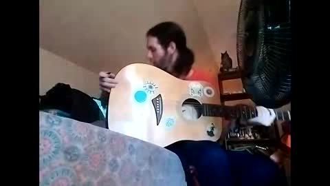 showmewe online show from March 9, 9:53 pm