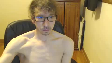 shyguy19755 online show from August 5, 9:47 am
