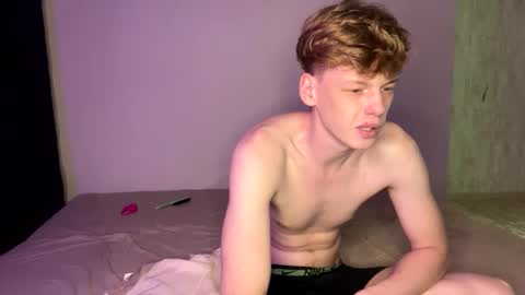 Tom and Betty online show from December 11, 1:22 pm